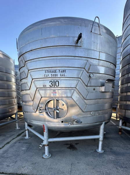 5,000 gallon stainless steel tank dished bottom
